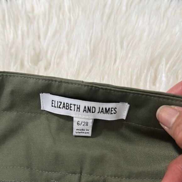 ELIZABETH AND JAMES Olive Green Women's Belted Shorts Size 6/28 - Picture 4 of 11